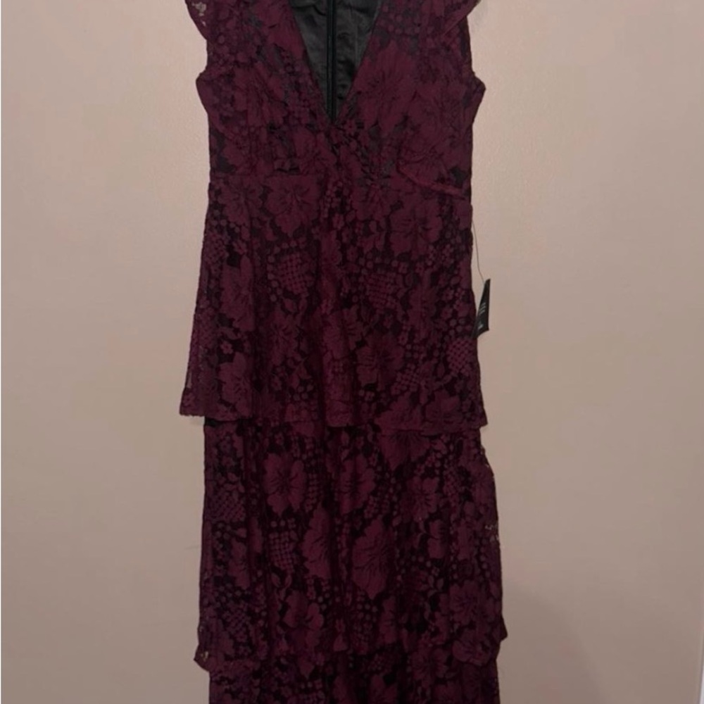 Lulu's Burgundy Lace Maxi Dress - Picture 2 of 2